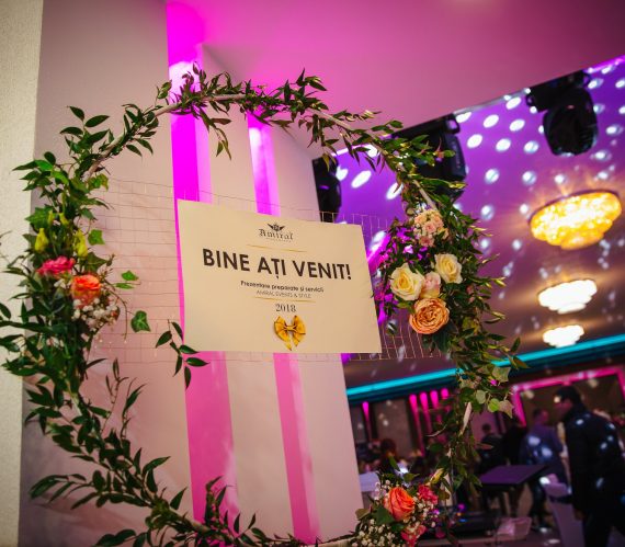 decor-intrare-sala-de-nunti