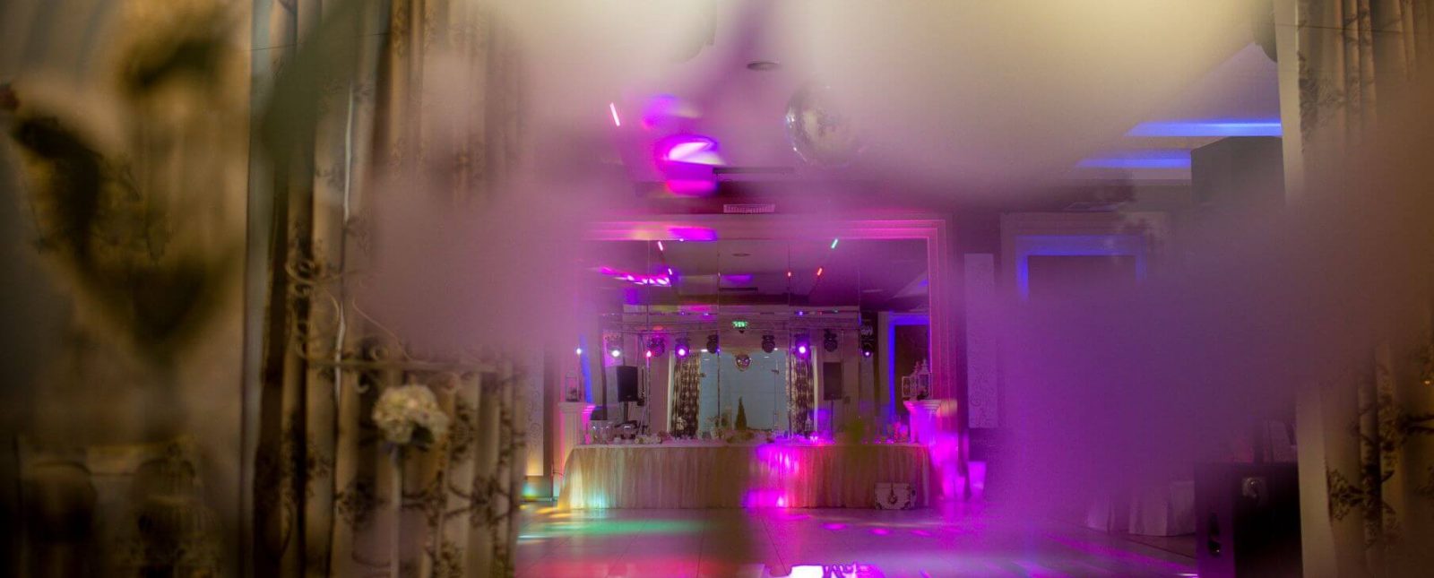 sala-gold-24